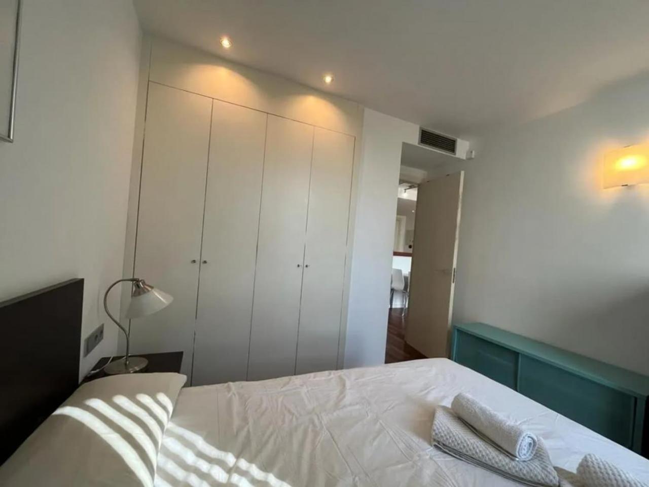 Apartment For Rent In Calle Del Doctor Aiguader *